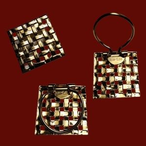 ✨ JERI-LOU | VTG Goldtone Square Scarf Dress Clip